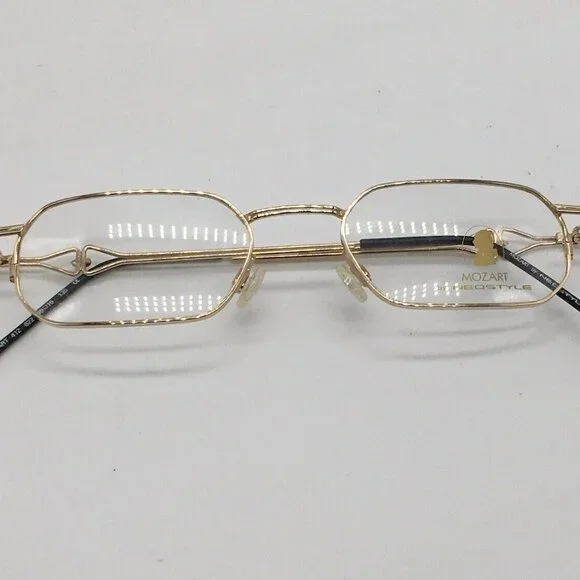 Mozart 412 822 NEOSTYLE Vintage 1990er Victorian Small Glasses Angular 46-16
